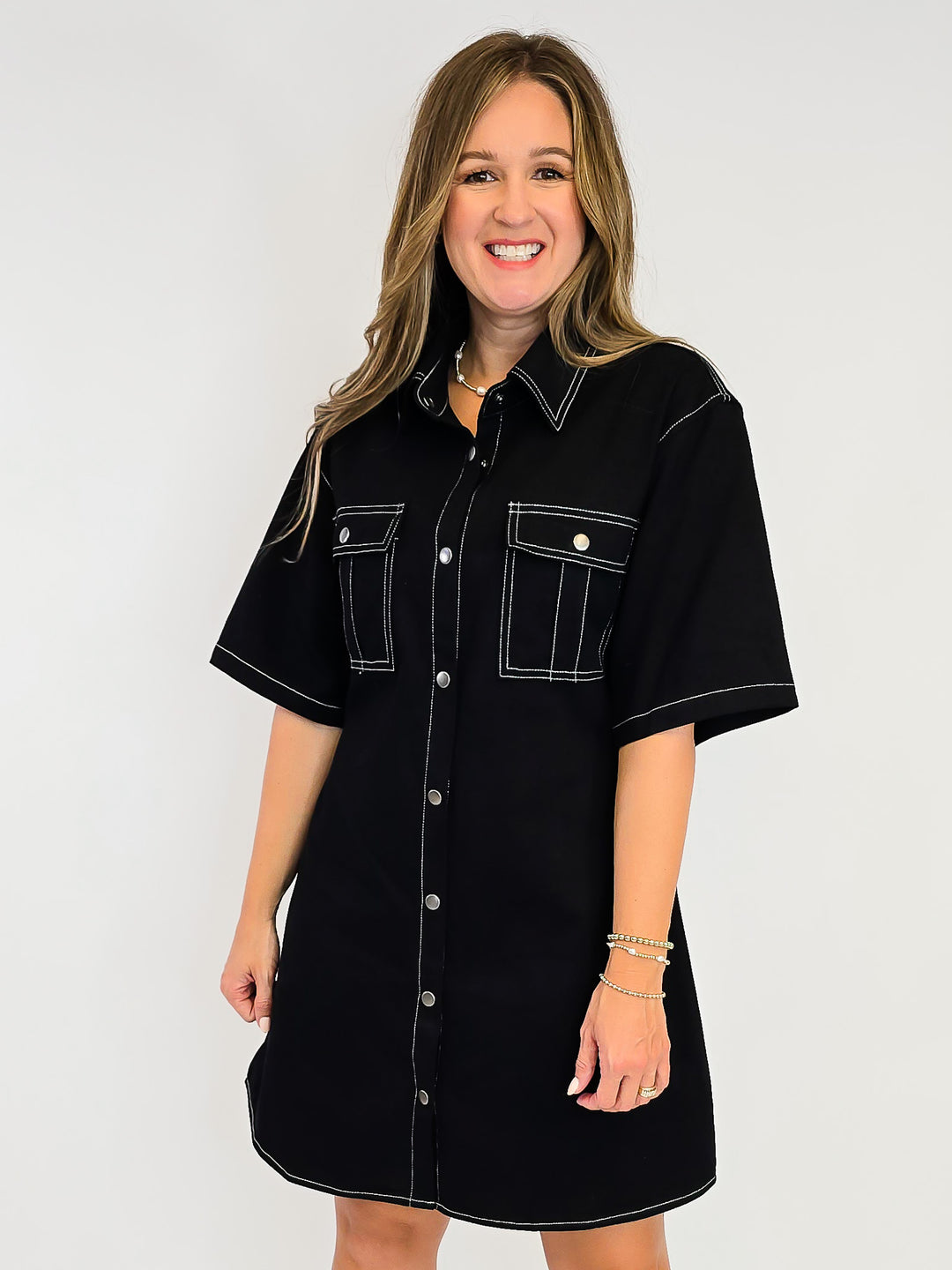 BUTTON DOWN CONTRAST STITCHING SHORT DRESS - BLACK