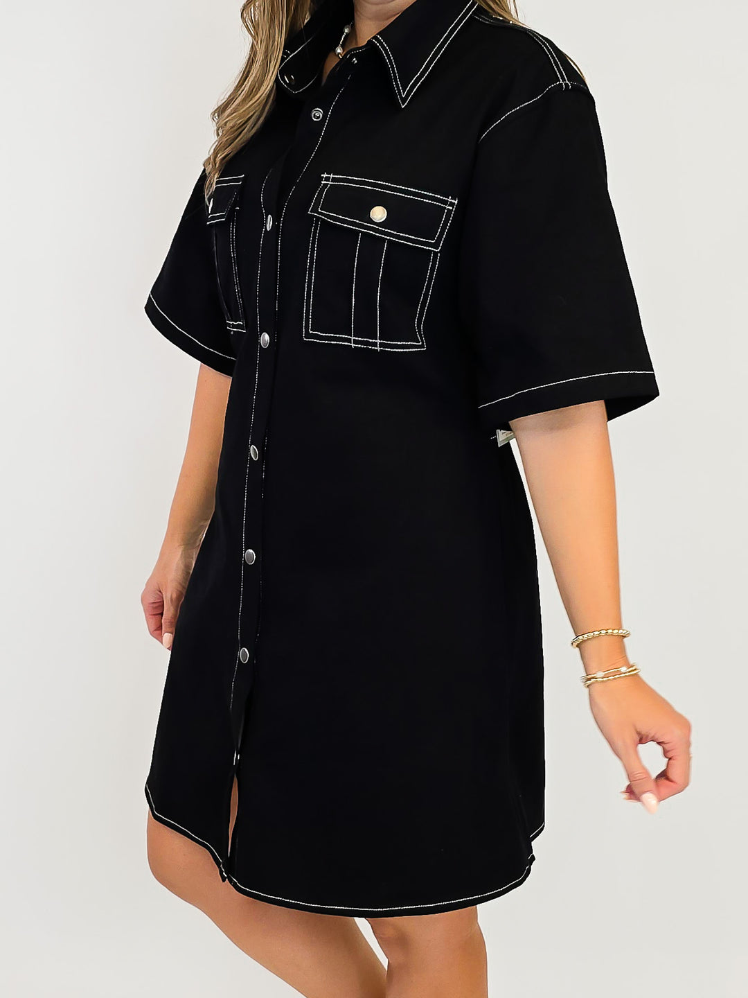 BUTTON DOWN CONTRAST STITCHING SHORT DRESS - BLACK