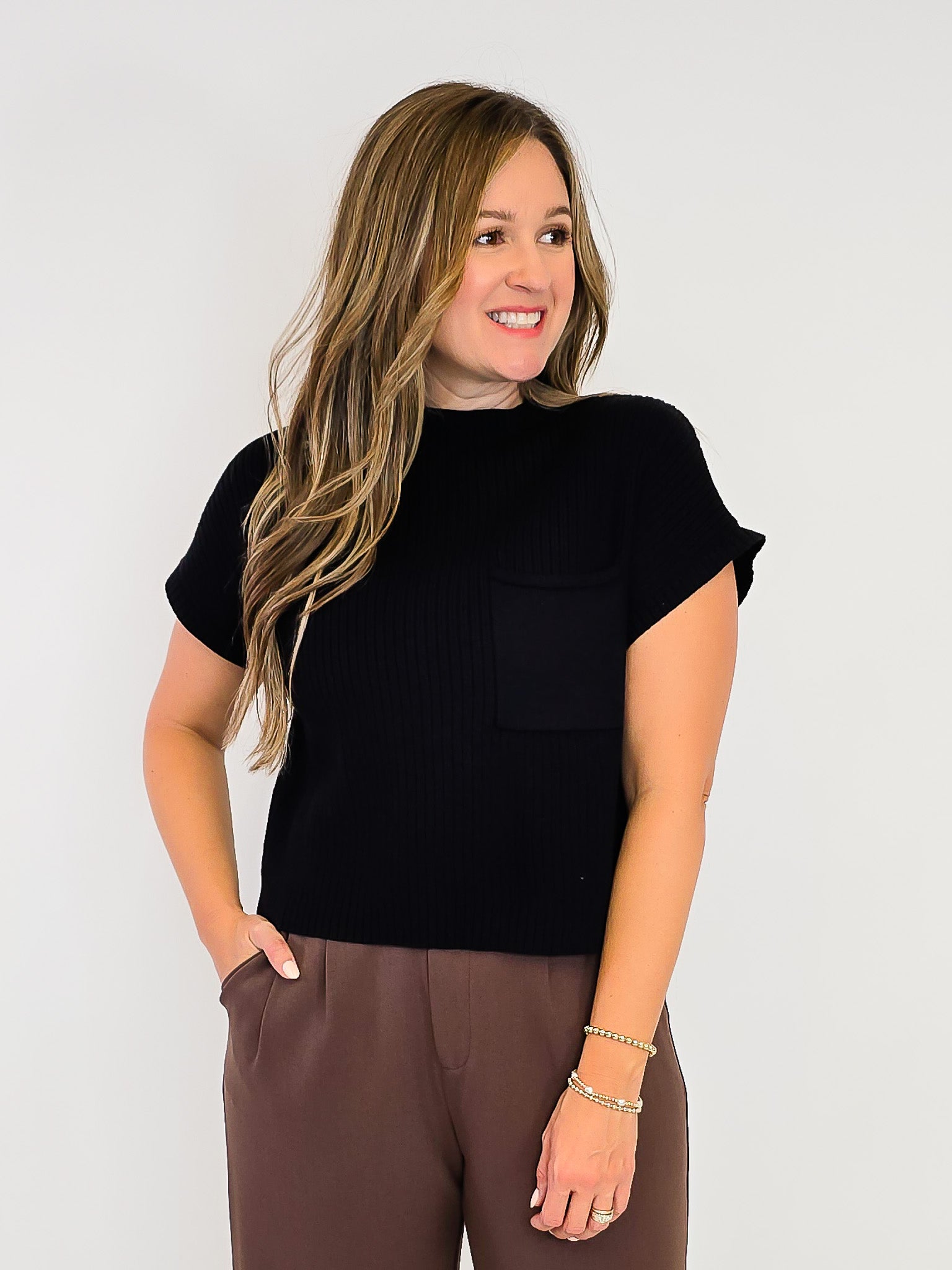 RIBBED MOCK NECK CAP SLEEVE SWEATER - BLACK – Brianne's Boutique