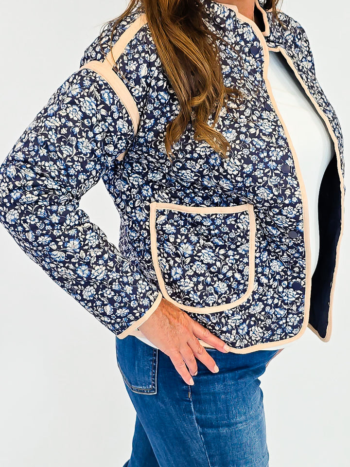 QUILTED LONG SLEEVE FLORAL JACKET - NAVY