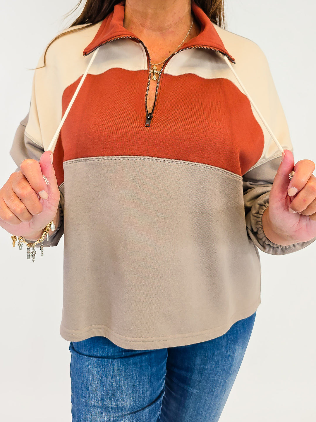 HALF ZIP COLOR BLOCK PULLOVER TOP - OTTER