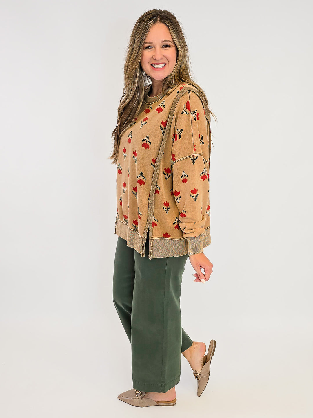 OVERSIZED TULIP PRINT WASHED TERRY PULLOVER - FADED CAMEL