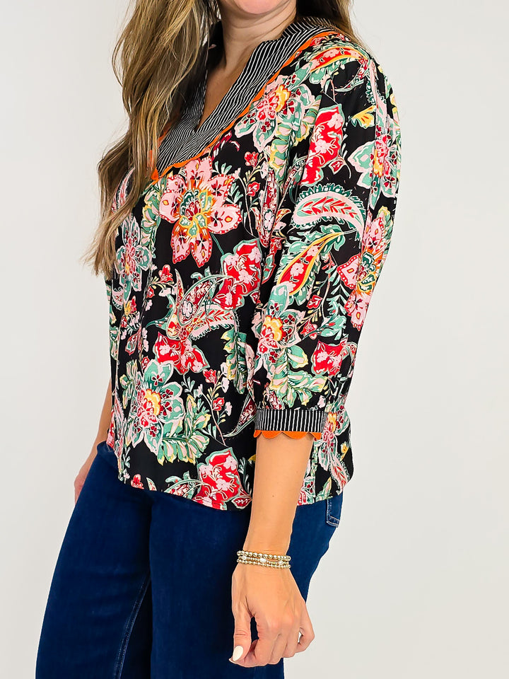 WAVY TRIM DETAILED FLORAL STRIPE MIXED TOP - BLACK