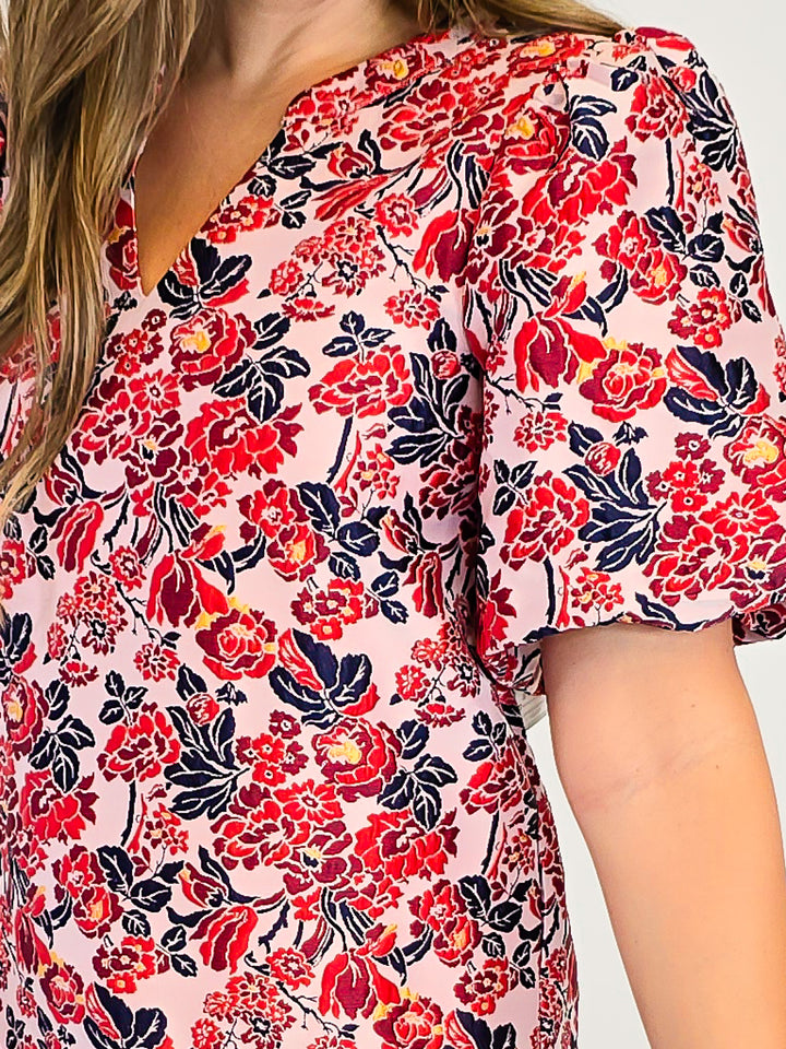 SHORT BUBBLE SLEEVE FLORAL JACQUARD TOP - RED