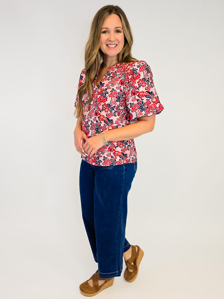 SHORT BUBBLE SLEEVE FLORAL JACQUARD TOP - RED