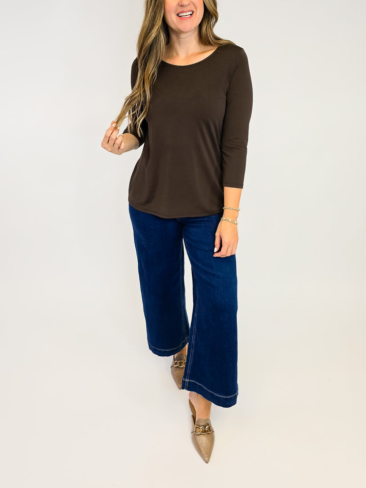 DEAR SCARLETT ROUND NECK 3/4 SLEEVE TOP - CHOCOLATE