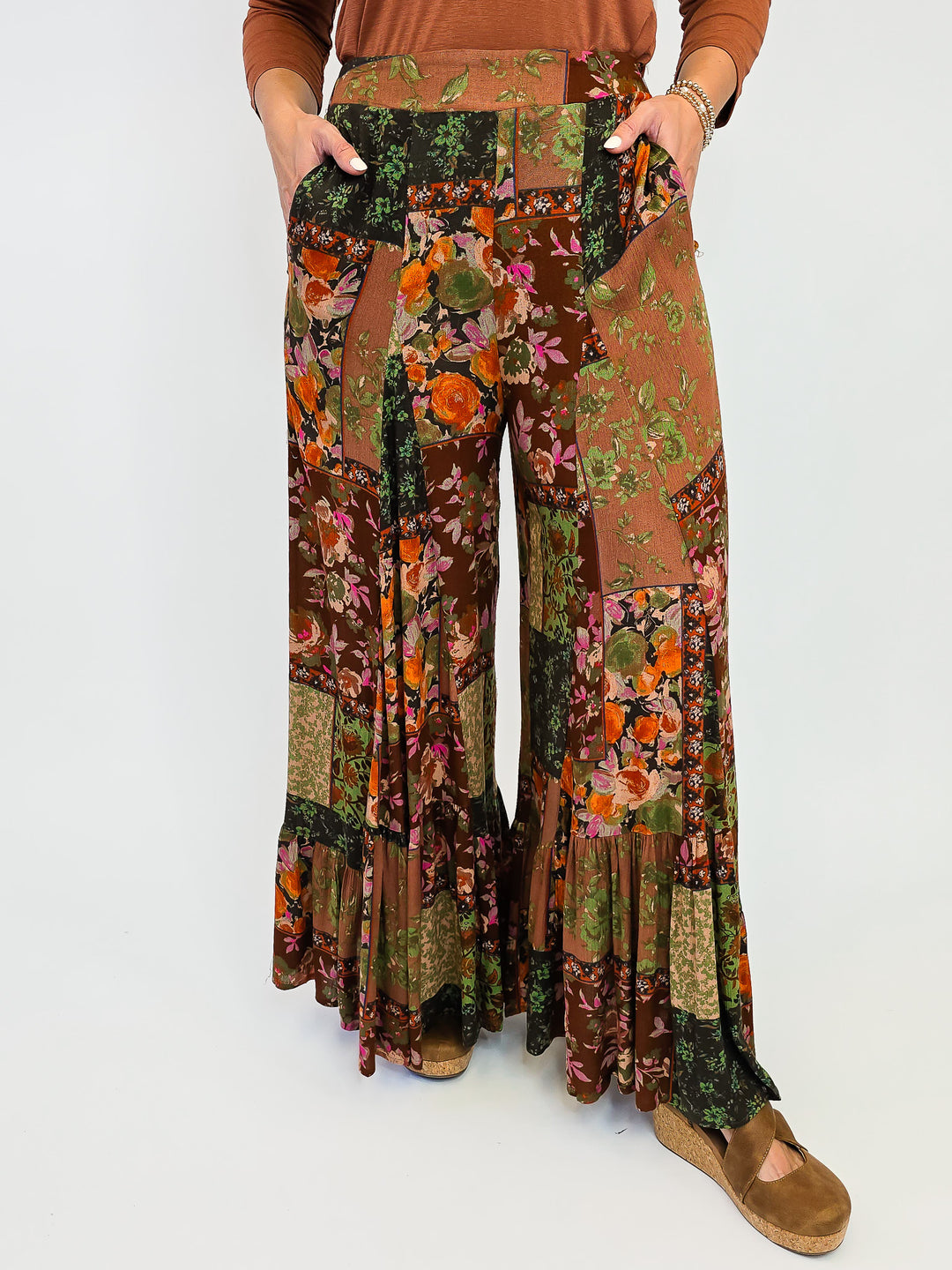 PATCH PRINTED GAUZE PALAZZO PANTS - OLIVE