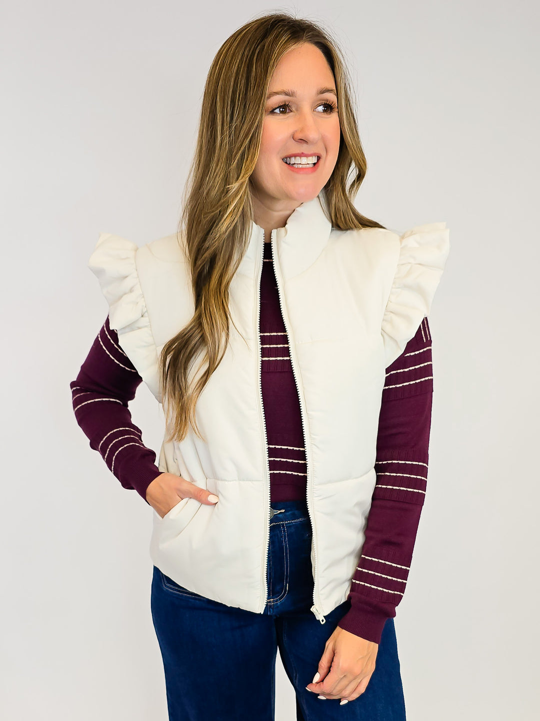 RUFFLED SLEEVE MOCK NECK ZIP-UP PUFFER VEST - IVORY