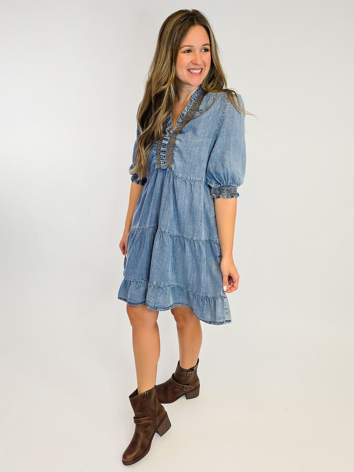 SHORT SLEEVE RUFFLE TIERED DENIM DRESS - WASHED DENIM