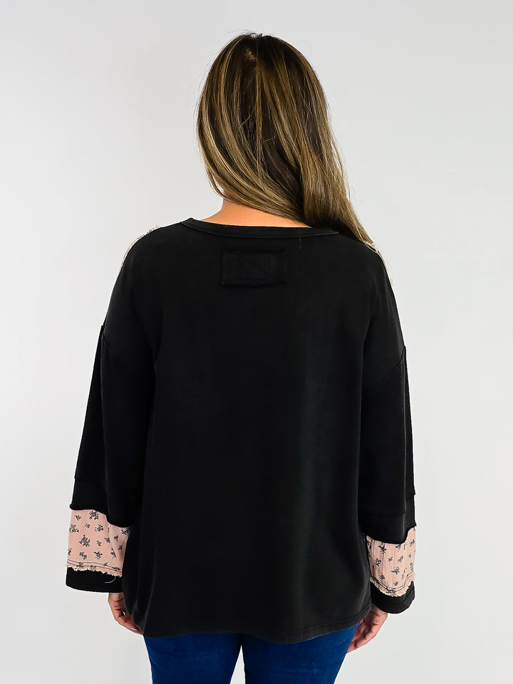 FRENCH TERRY FLOWER PATCH PULLOVER - ASH