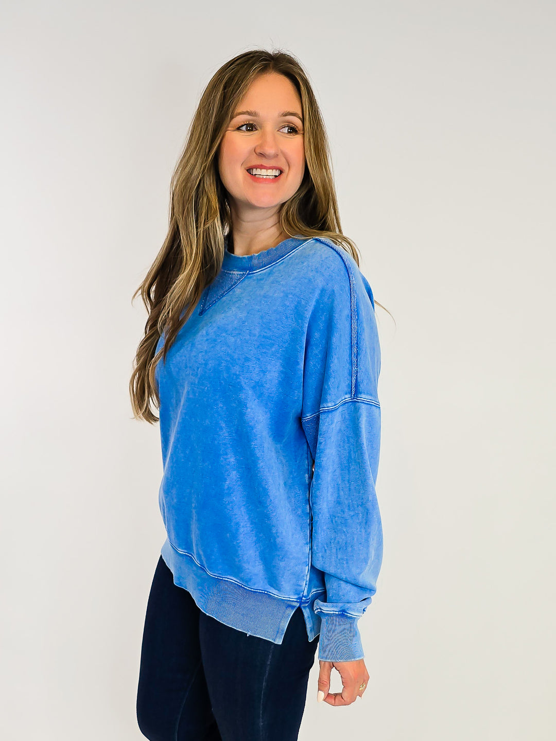 MINERAL WASHED TERRY PULLOVER - DAY BLUE