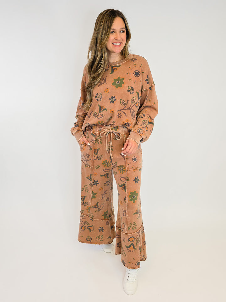 FLORAL PRINT WASHED TERRY PULLOVER - MOCHA MOUSSE