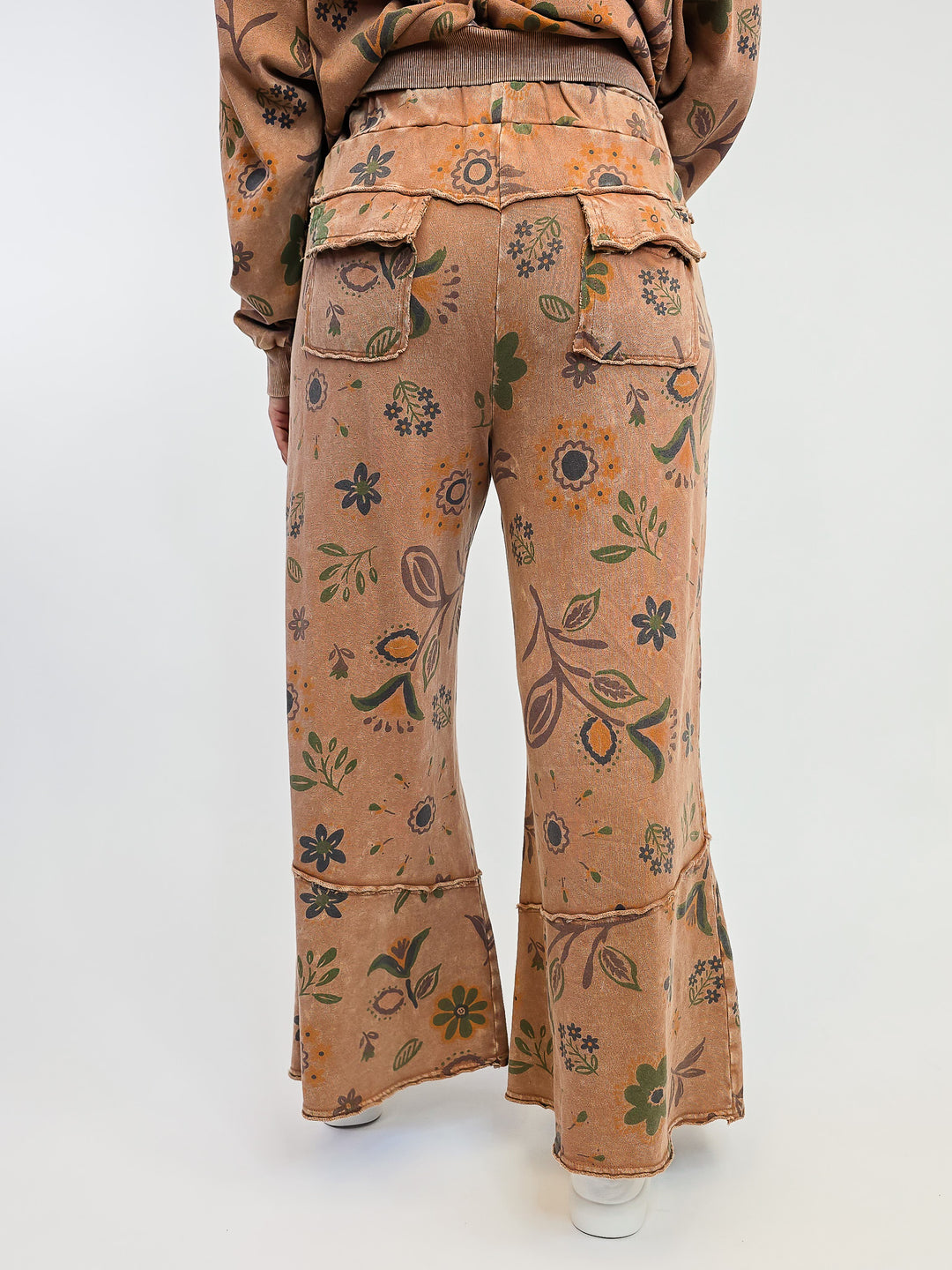 FLORAL PRINT WASHED TERRY WIDE LEG PANTS - MOCHA MOUSSE