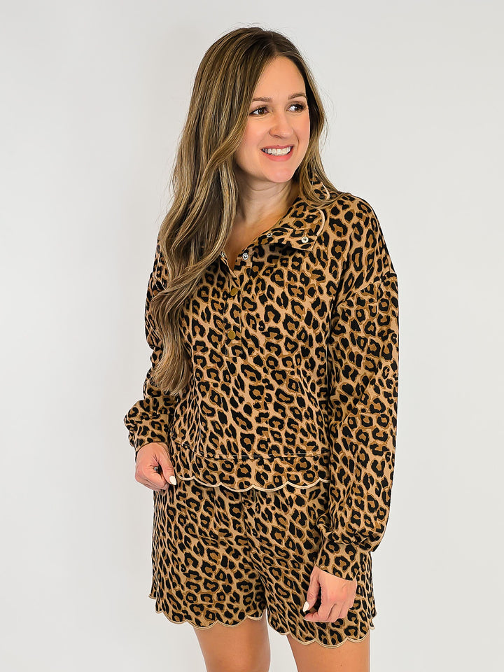 LEOPARD PRINT SCALLOP TOP - BROWN
