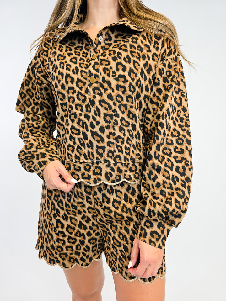 LEOPARD PRINT SCALLOP TOP - BROWN