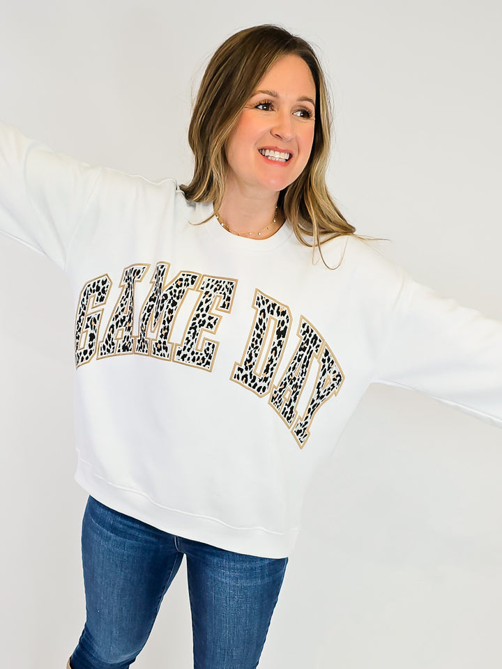 OVERSIZED LEOPARD 'GAME DAY' FLEECE SWEATSHRIT - WHITE