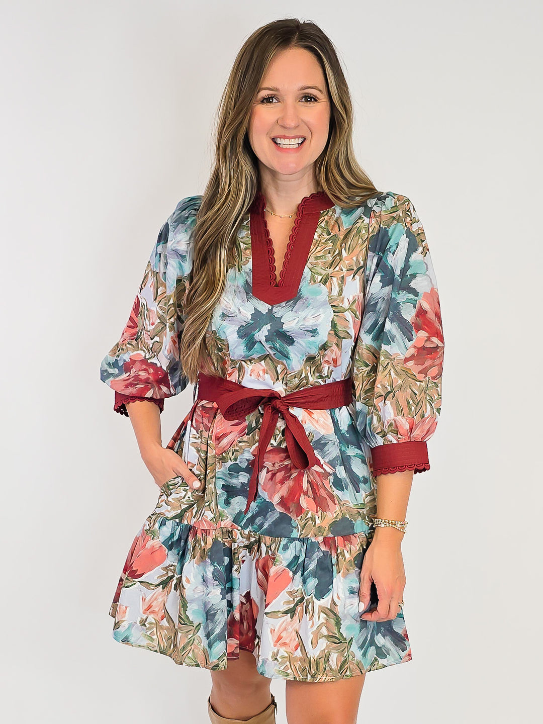 3/4 SLEEVE FLORAL PRINT SHORT DRESS W/TIE - CHESTNUT