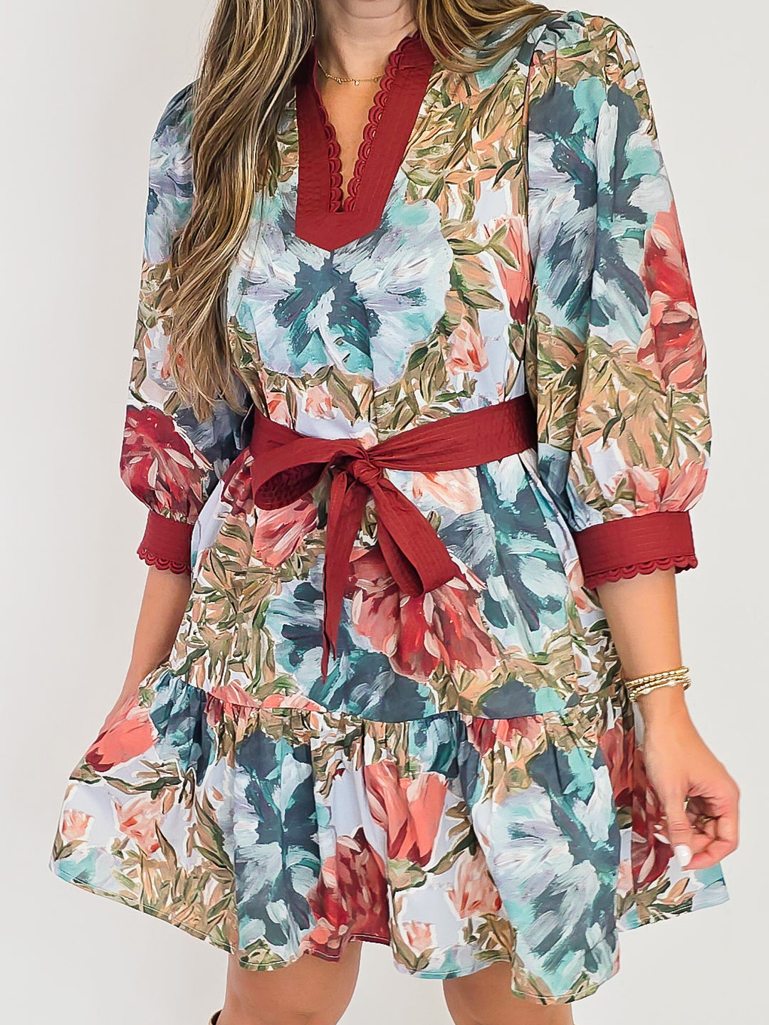 3/4 SLEEVE FLORAL PRINT SHORT DRESS W/TIE - CHESTNUT