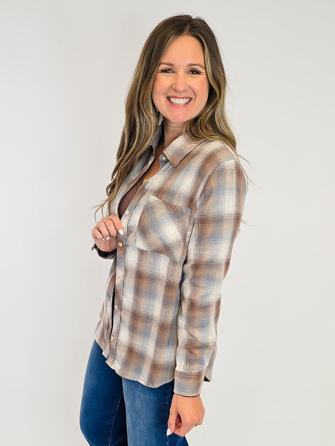 CLASSIC PLAID LONG SLEEVE BUTTON UP SHIRT - MOCHA