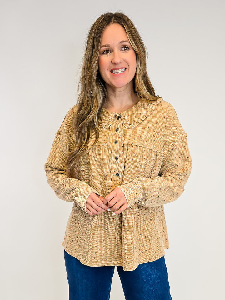 DITSY FLORAL PRINT THERMAL WASHED TOP - LATTE
