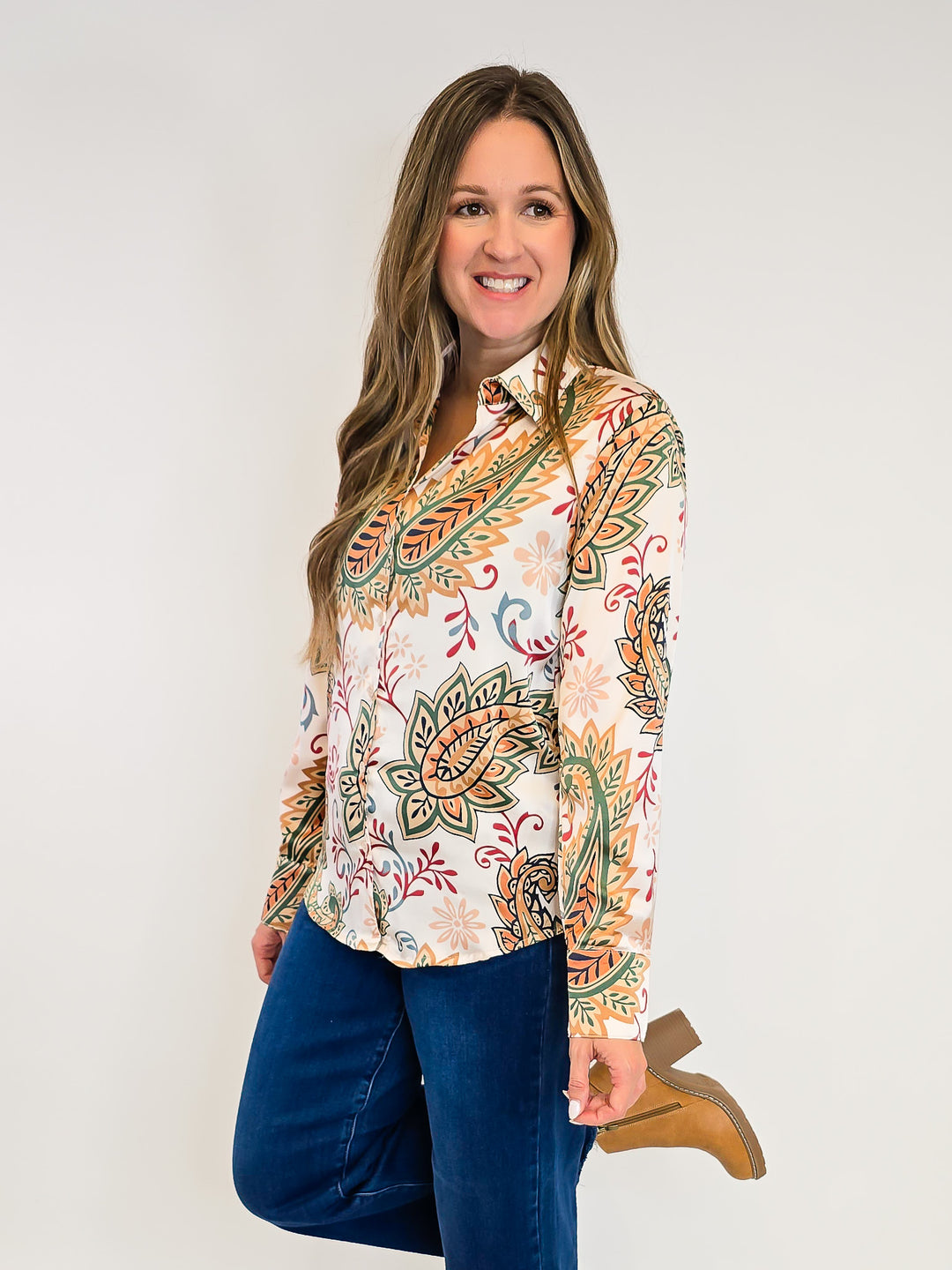 PAISLEY PRINT SILKY BUTTON DOWN BLOUSE - CHAMPAGNE