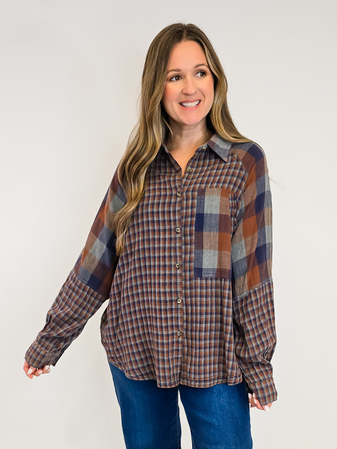 OVERSIZED BUTTON DOWN FLANNEL SHIRT - NAVY BROWN