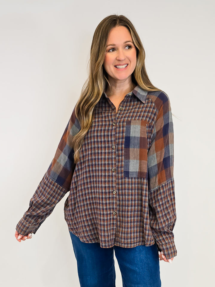 OVERSIZED BUTTON DOWN FLANNEL SHIRT - NAVY BROWN