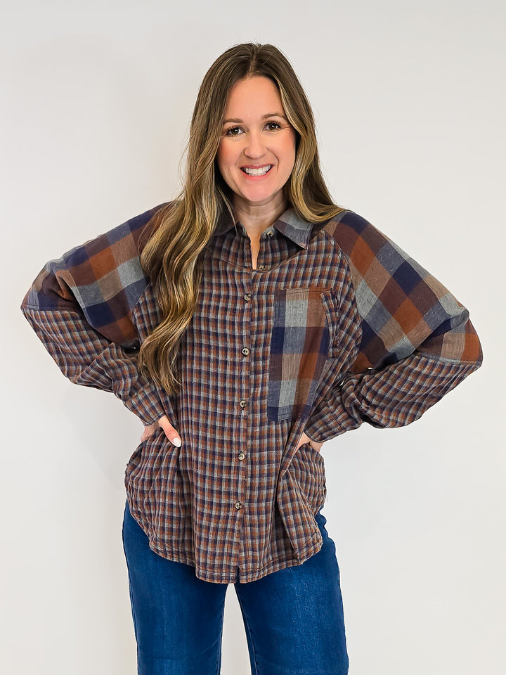 OVERSIZED BUTTON DOWN FLANNEL SHIRT - NAVY BROWN