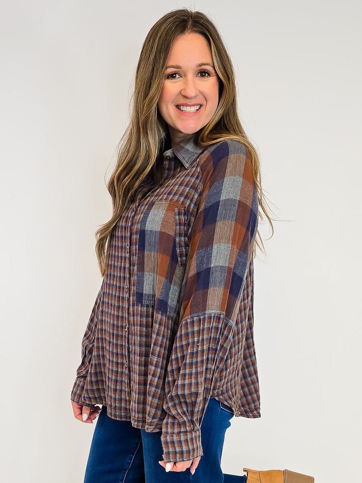 OVERSIZED BUTTON DOWN FLANNEL SHIRT - NAVY BROWN