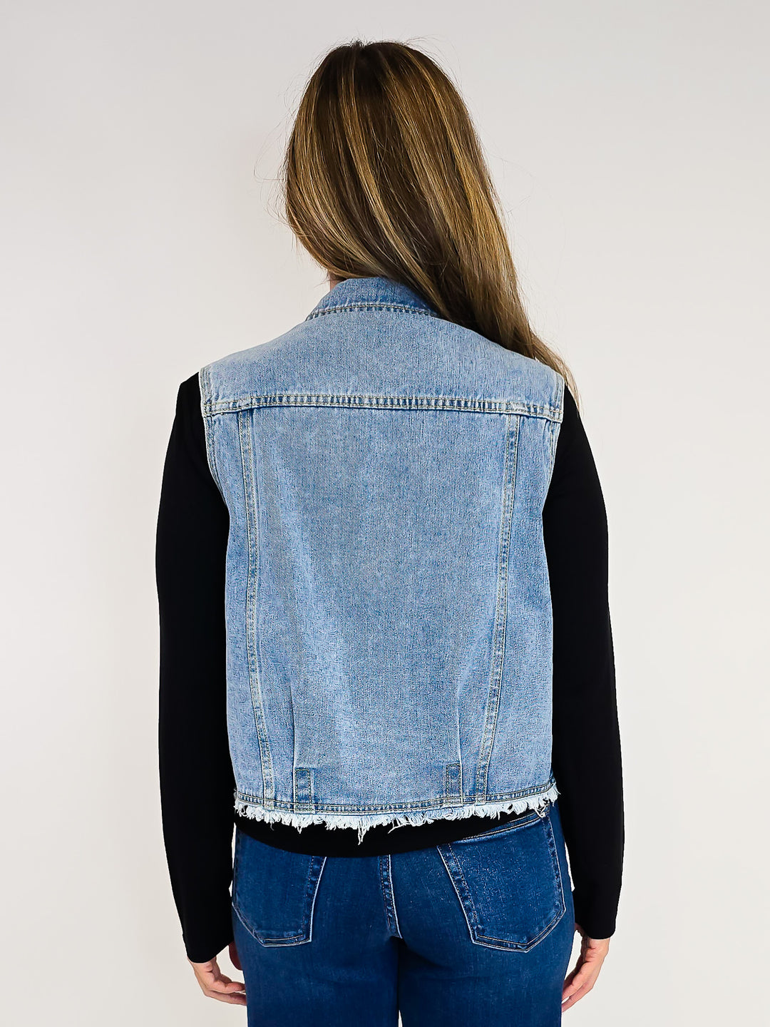 BUTTON FRONT DENIM VEST - MEDIUM WASH
