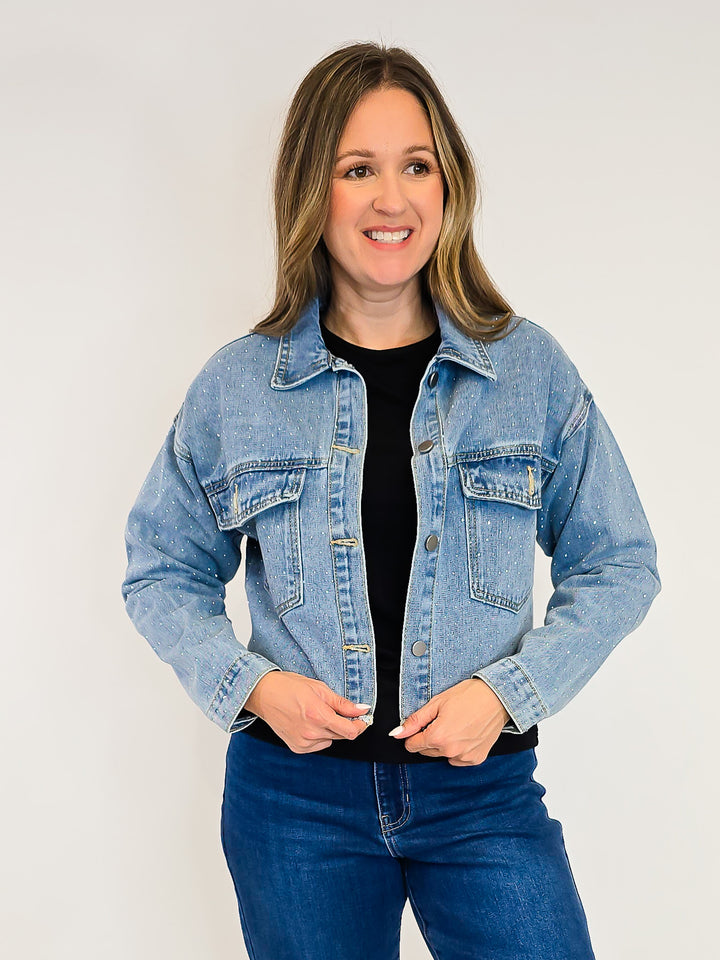 STUDDED CROPPED JEAN JACKET - MEDIUM WASH