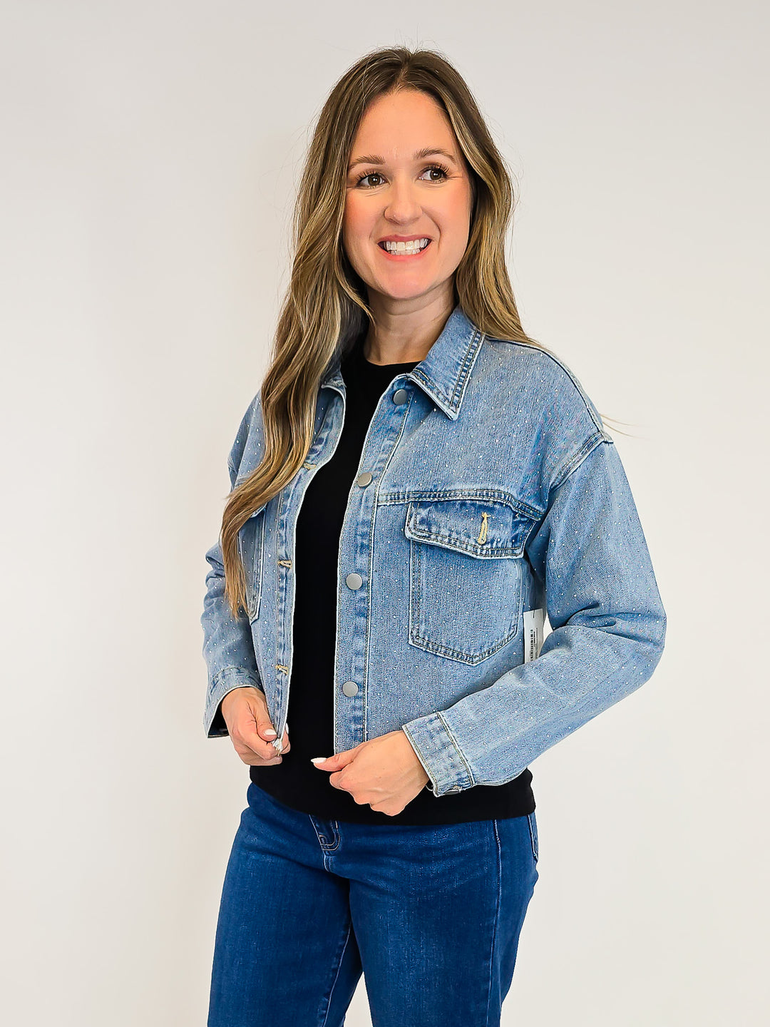 STUDDED CROPPED JEAN JACKET - MEDIUM WASH