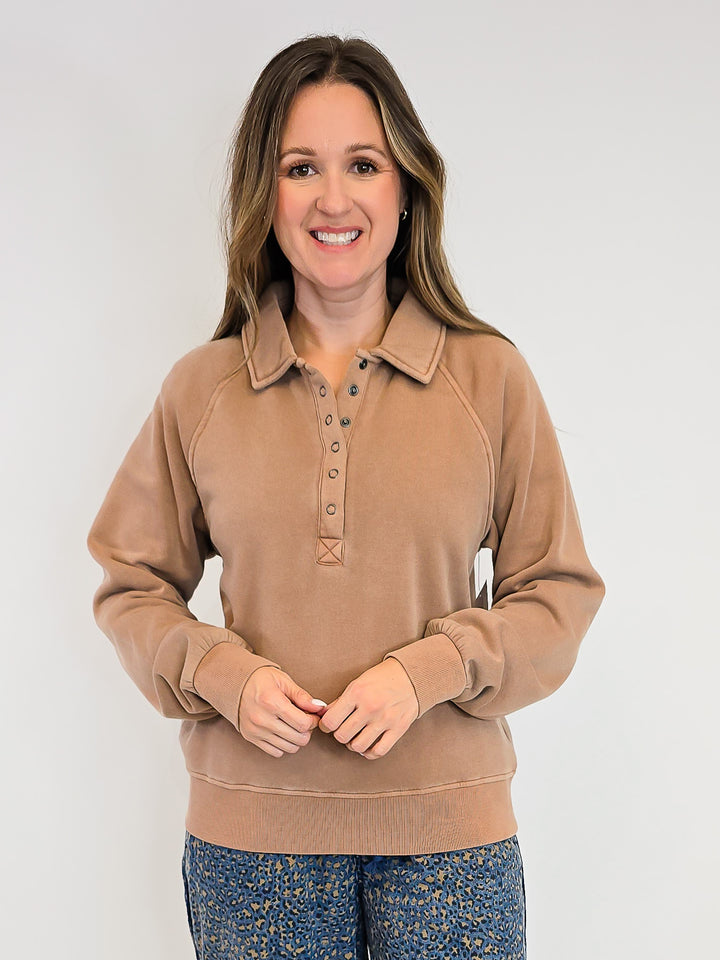 LONG SLEEVE COLLARED PRISCILLA PULLOVER - LIGHT UMBER