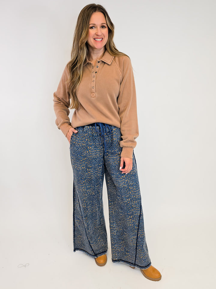 LONG SLEEVE COLLARED PRISCILLA PULLOVER - LIGHT UMBER