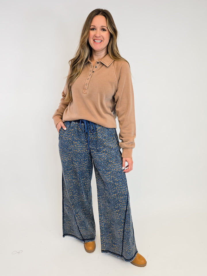 LONG SLEEVE COLLARED PRISCILLA PULLOVER - LIGHT UMBER