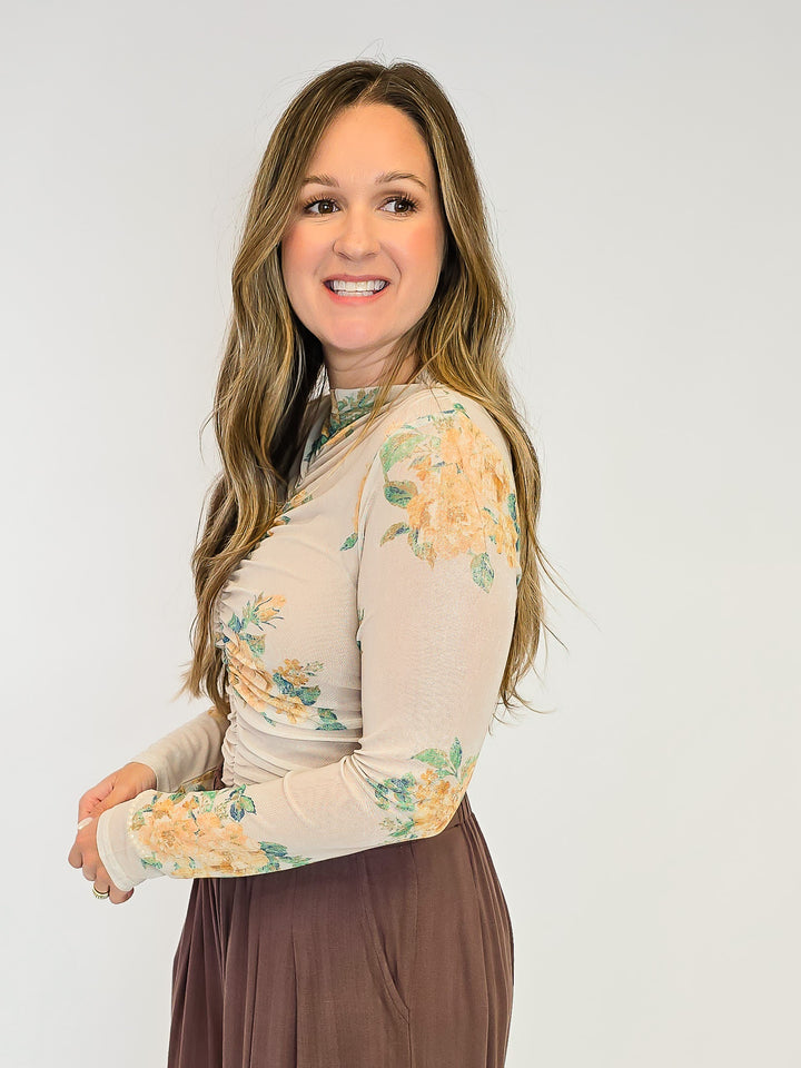 MOCK NECK RUCHING TOP - OATMEAL