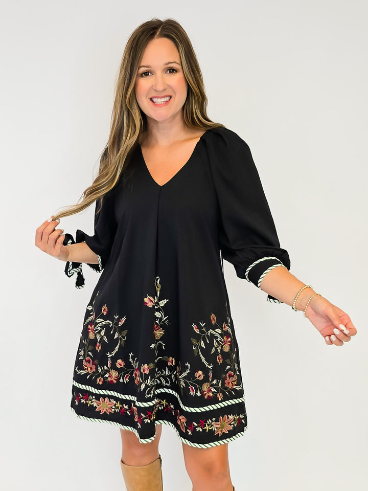 FLORAL EMBROIDERED SHORT DRESS W/BOW TIE CUFFS - BLACK