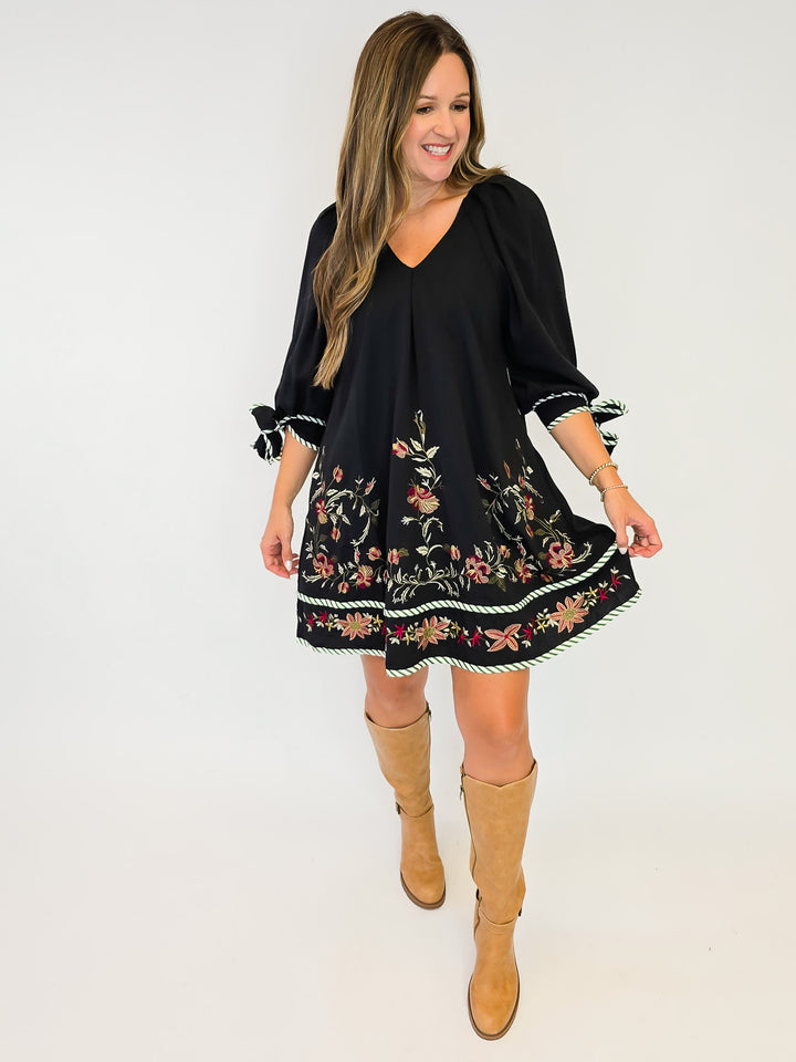 FLORAL EMBROIDERED SHORT DRESS W/BOW TIE CUFFS - BLACK