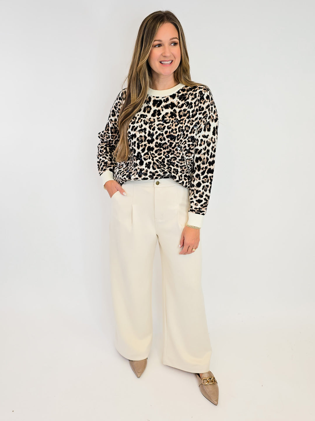 CREW NECK LEOPARD PRINT SEQUIN TOP - ONE SIZE - CREAM