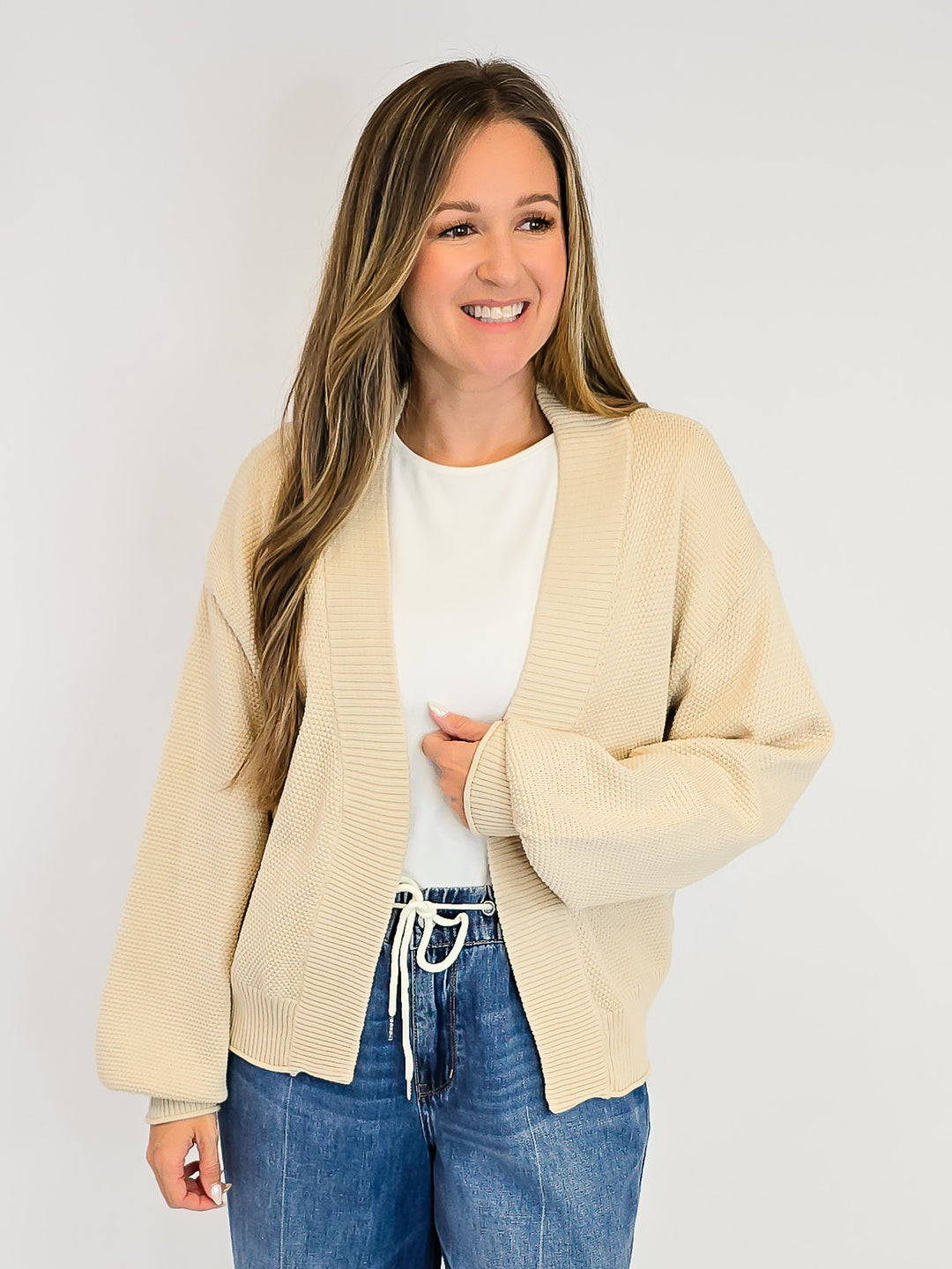 OPEN FRONT BUBBLE SLEEVE KNIT CARDIGAN - SAND