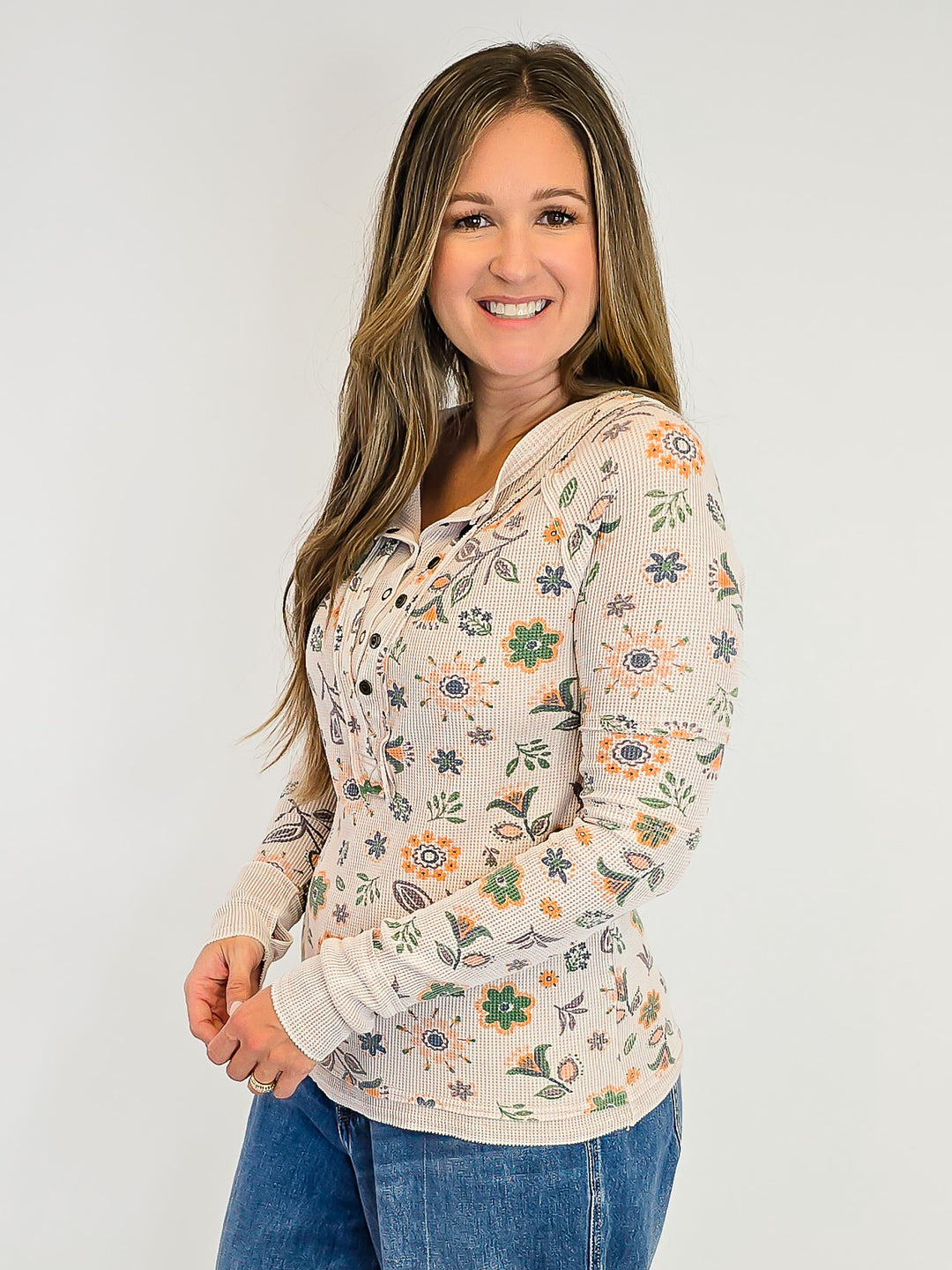 FLORAL PRINTED WASHED HENLEY TOP - BLUSH