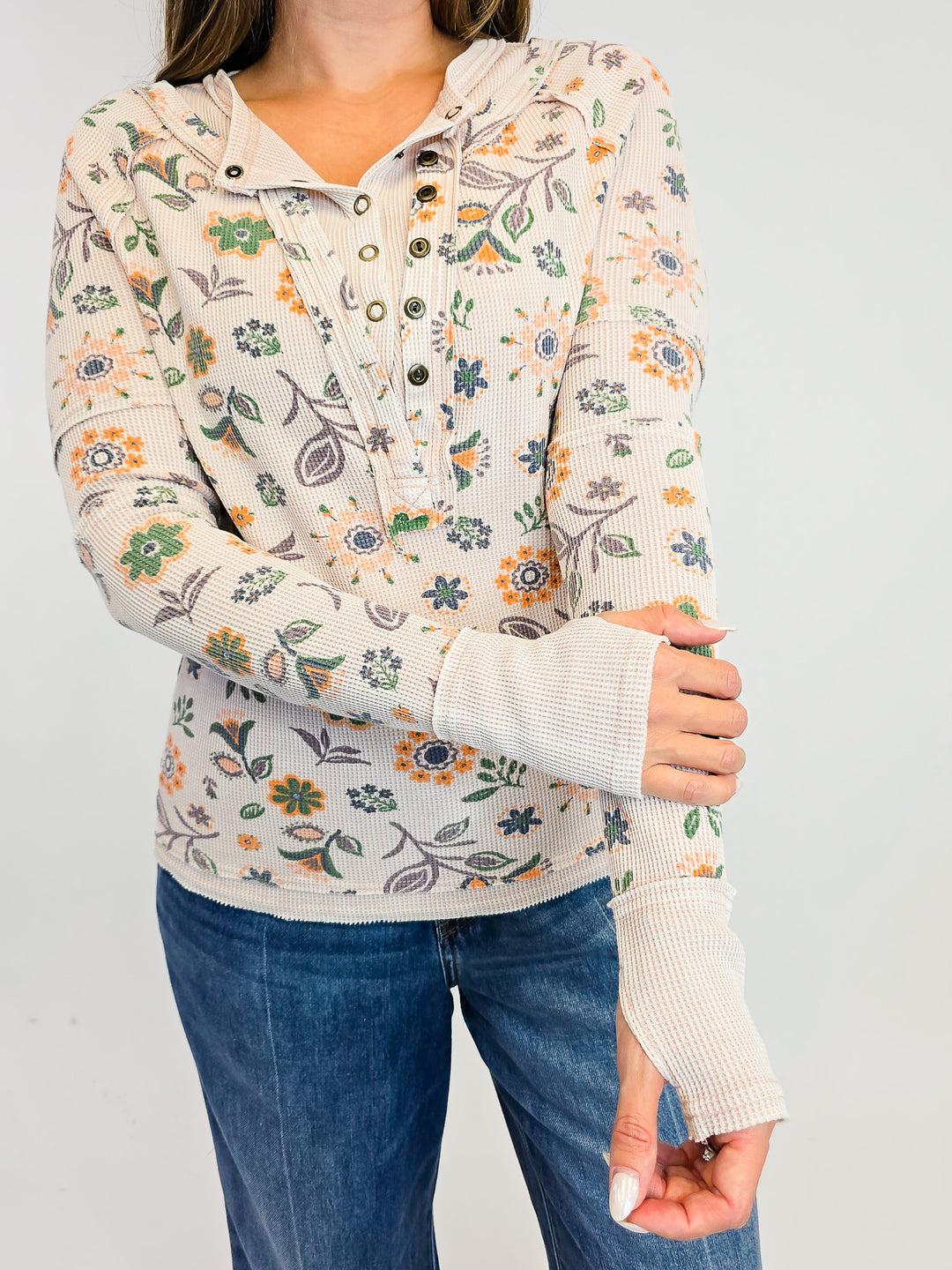FLORAL PRINTED WASHED HENLEY TOP - BLUSH