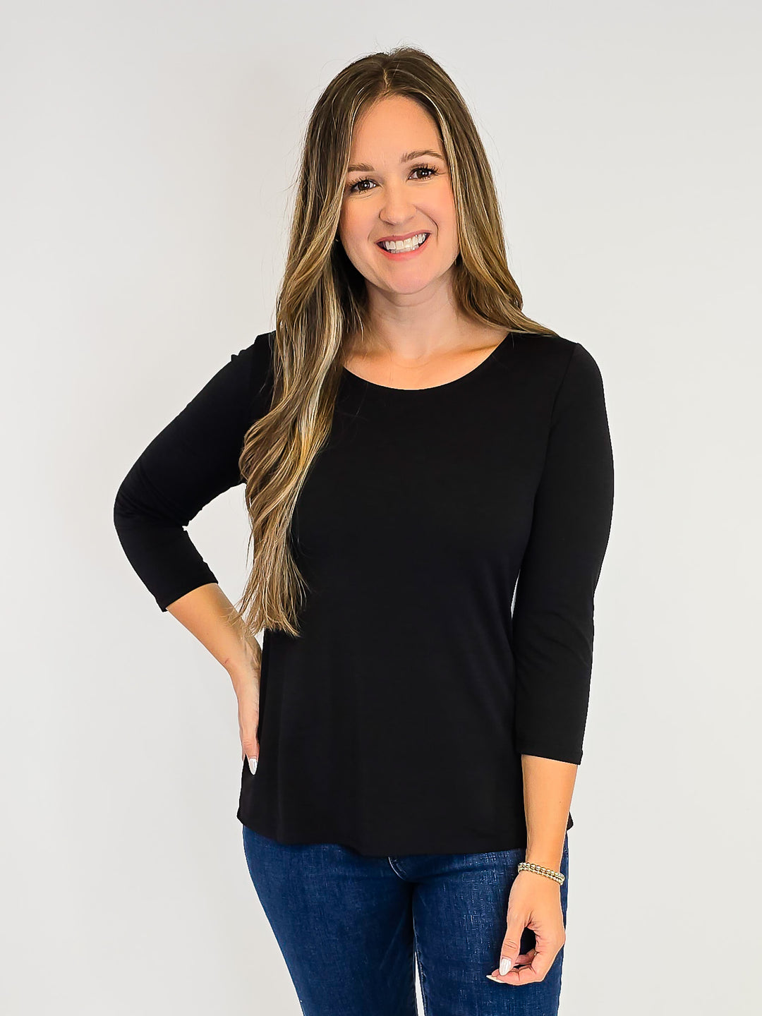 DEAR SCARLETT ROUND NECK 3/4 SLEEVE TOP - BLACK