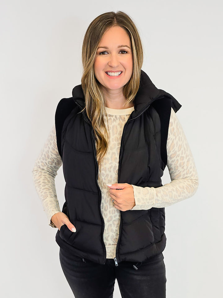 HOODED PUFFER VEST W/SWEATER RIB DETAIL - BLACK