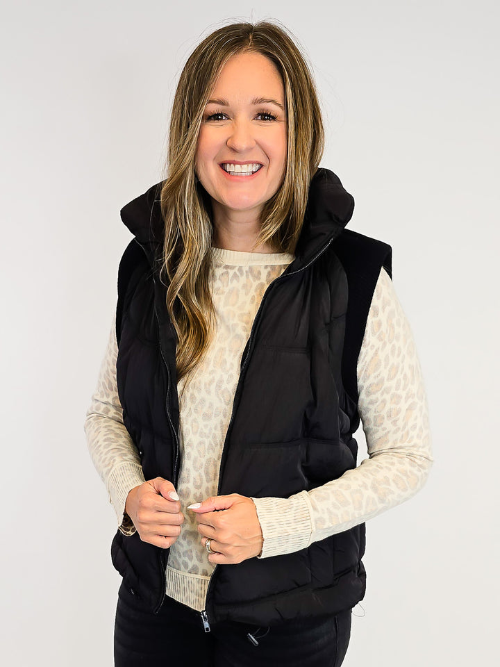 HOODED PUFFER VEST W/SWEATER RIB DETAIL - BLACK