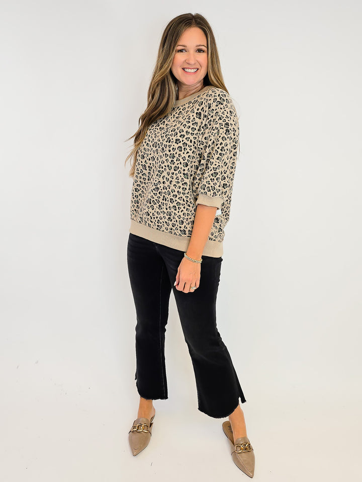 LEOPARD KNIT PUFF SLEEVE SWEATSHIRT - STONE
