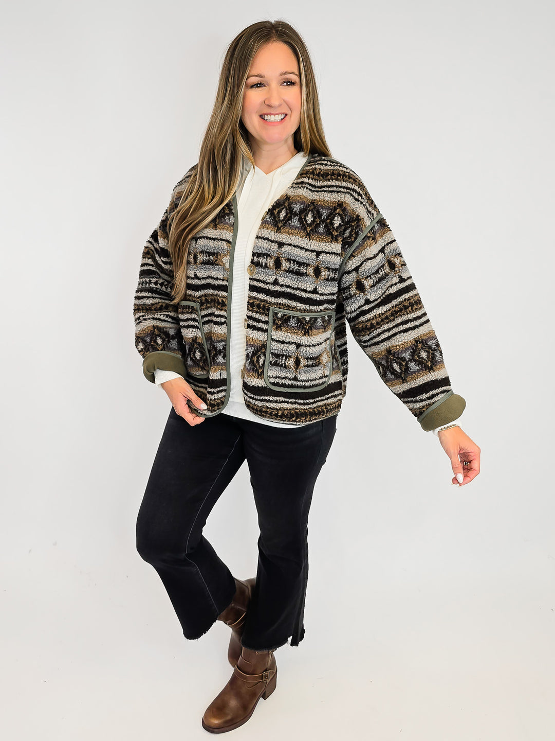 AZTEC PATCH POCKET NORDIC BUTTON DOWN JACKET - ASH BROWN
