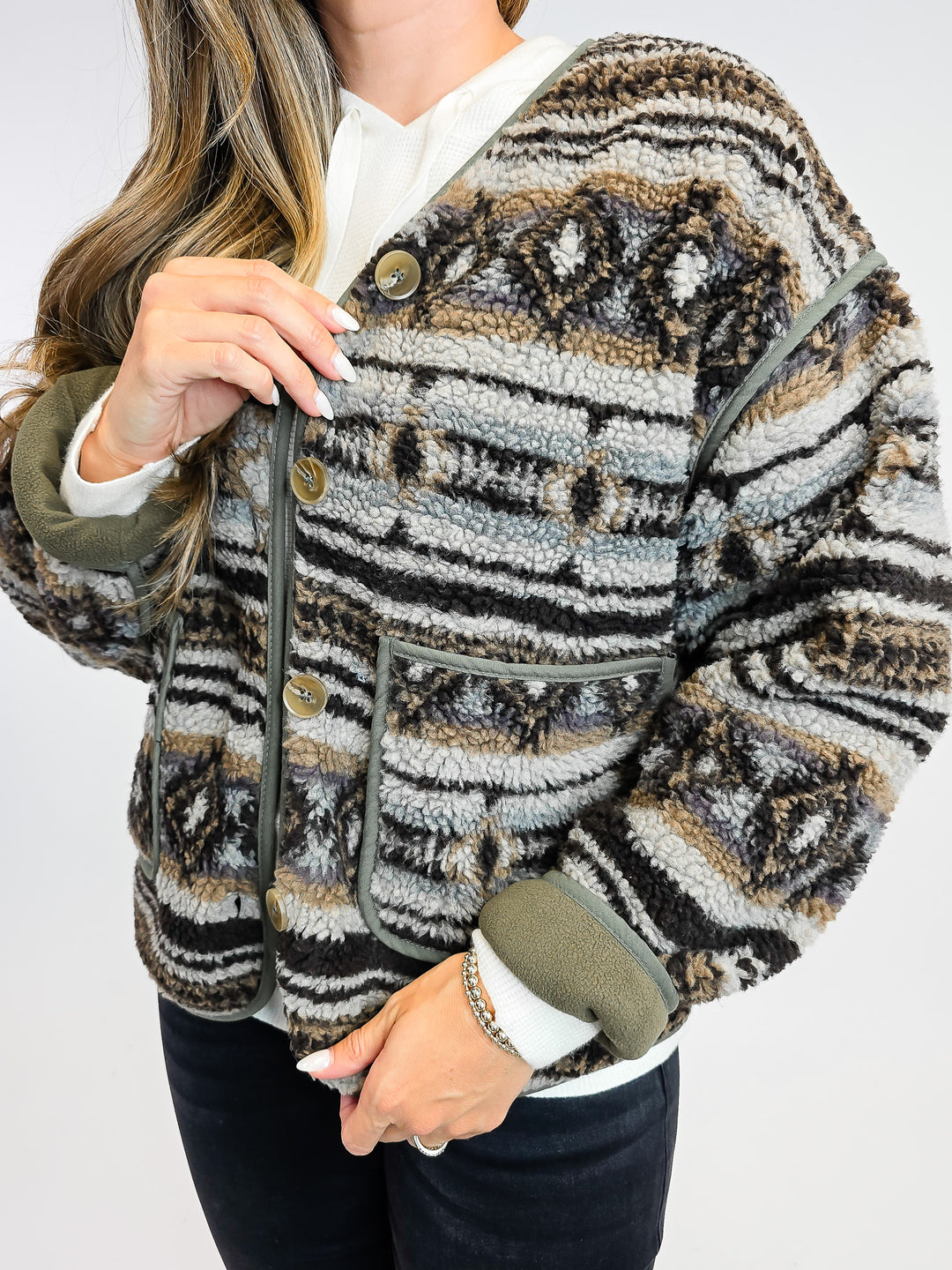 AZTEC PATCH POCKET NORDIC BUTTON DOWN JACKET - ASH BROWN