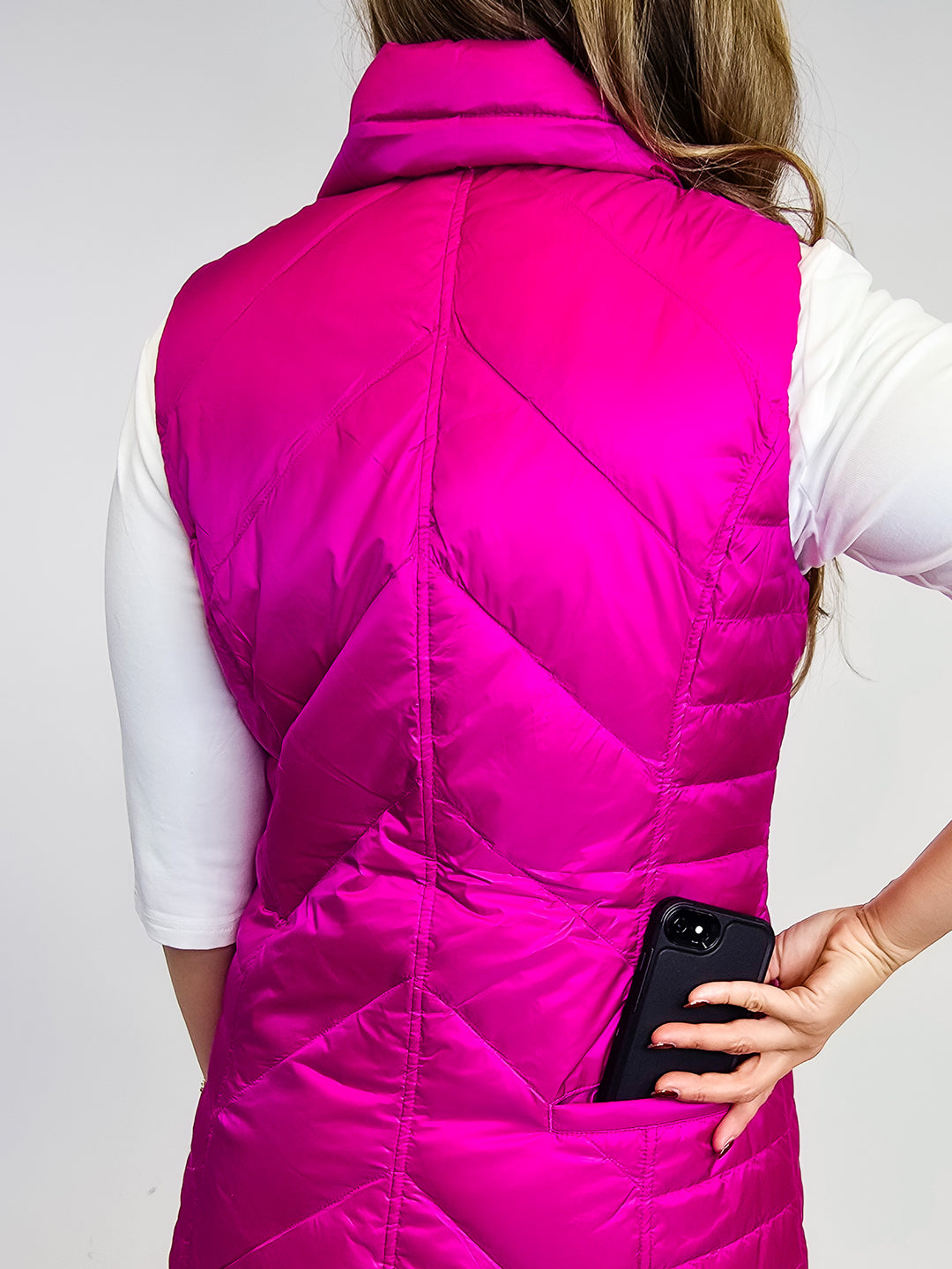 ANORAK CHEVRON QUILTED PACKABLE PUFF VEST W/BAG - HOT PINK