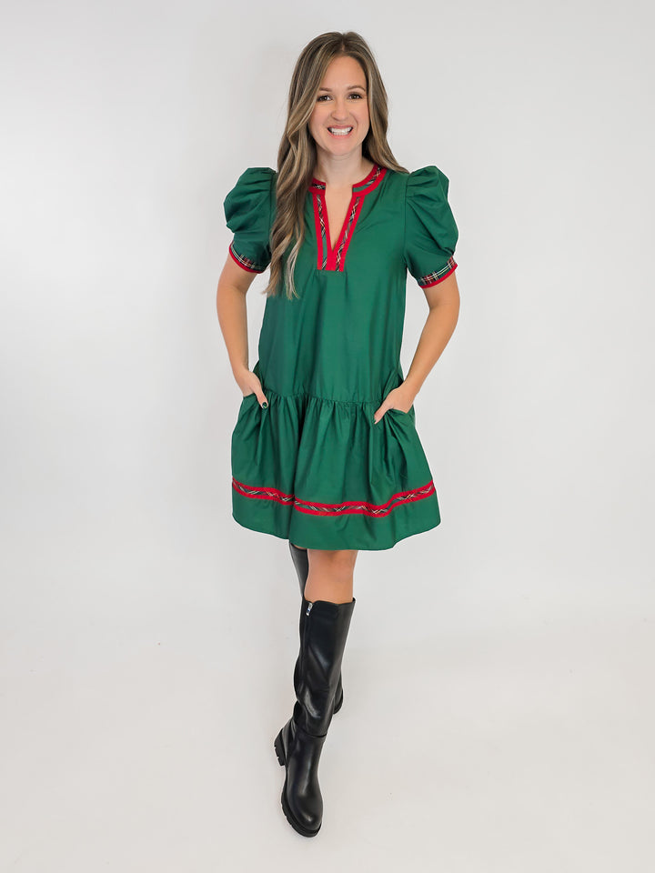 SHORT PUFF SLEEVE SHORT DRESS - GREEN/RED